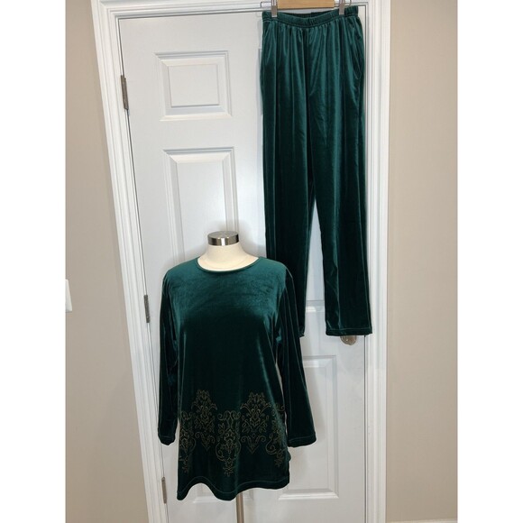 VTG Diane Von Furstenberg top Pants Activewear Set The Color Authority M Velvet - Picture 2 of 12